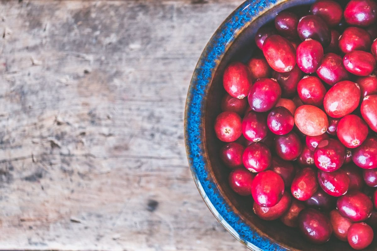 Cranberries for Women: What the UTI Evidence Actually Shows, and Which Form to Buy